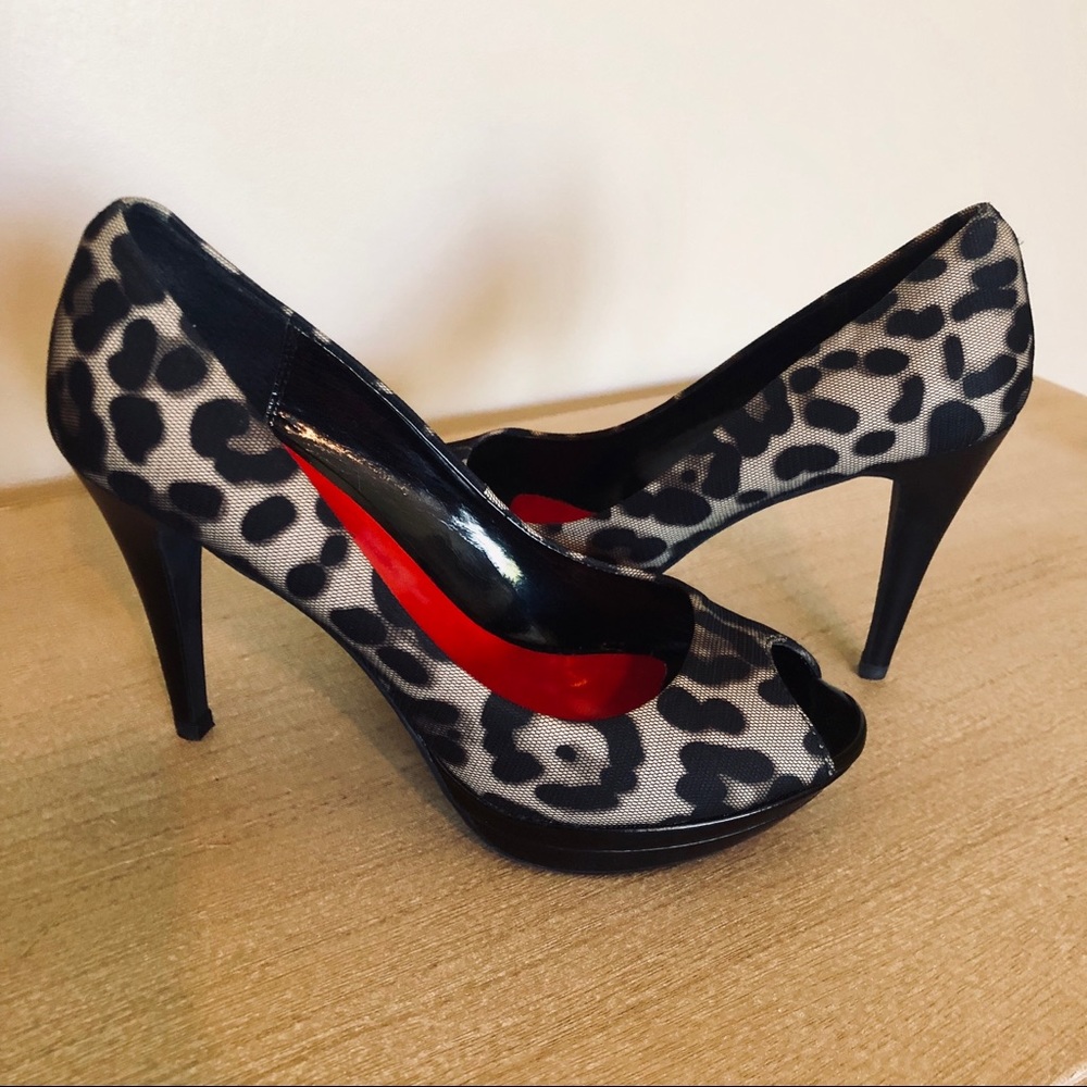 Moda Spana black leopard print peep toe heels sz 8